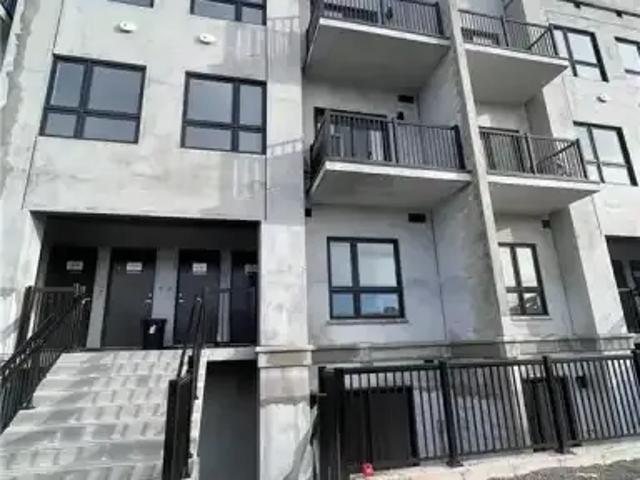 2 Bedroom Townhouse Kitchener ON LS102578813