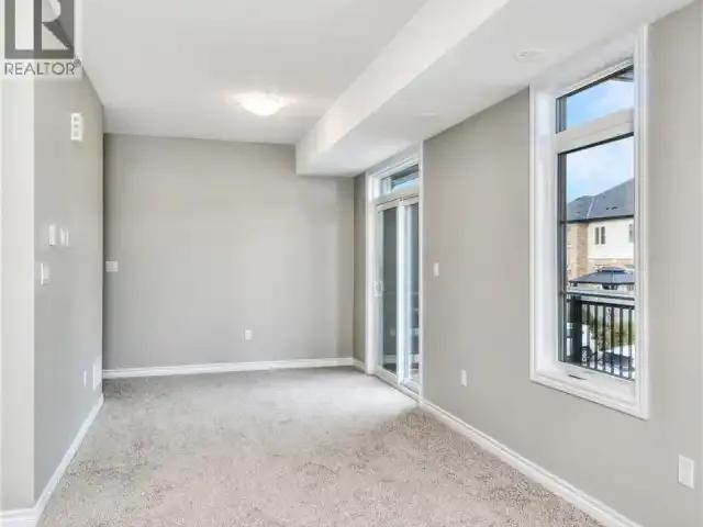 2 Bedroom Townhouse Kitchener ON LS103091661