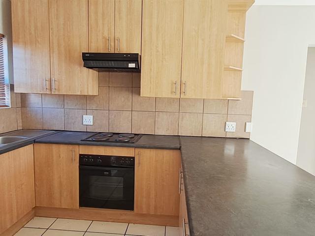 2 Bedroom Townhouse Rented in Walmer Heights