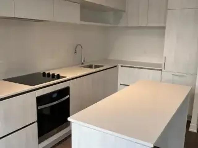 2 Bedroom Townhouse Richmond Hill ON 104257387