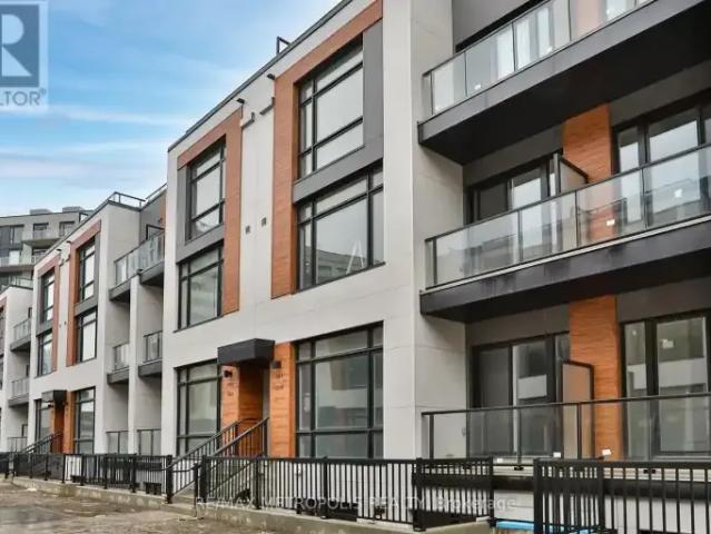 2 Bedroom Townhouse Richmond Hill ON 101217262