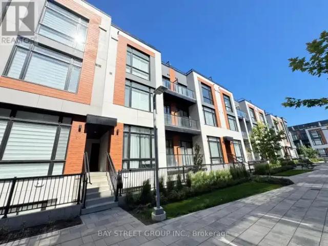 2 Bedroom Townhouse Richmond Hill ON 103695278