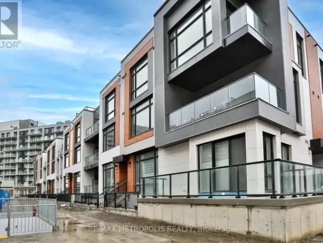 2 Bedroom Townhouse Richmond Hill ON LS103060495