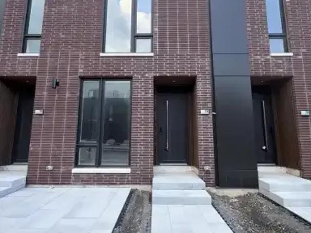 2 Bedroom Townhouse St. Catharines ON 105072162