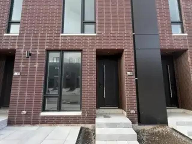 2 Bedroom Townhouse St. Catharines ON 105072176