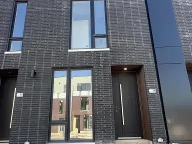 2 Bedroom Townhouse St. Catharines ON 101556299