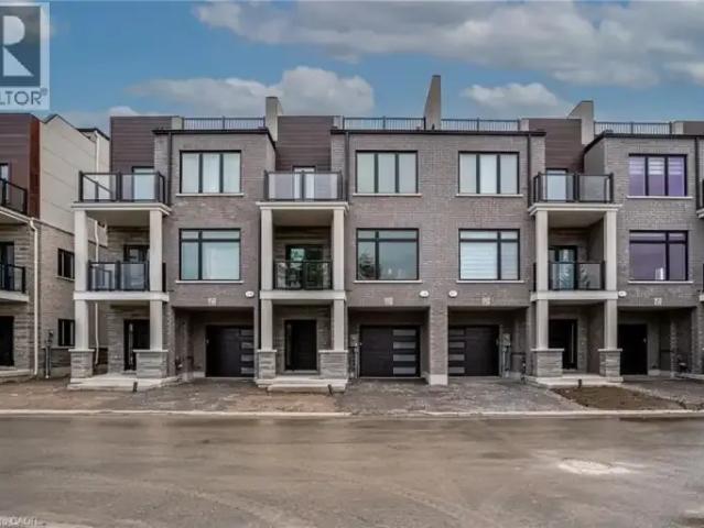 2 Bedroom Townhouse St. Catharines ON LS101507959