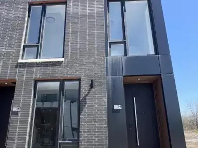 2 Bedroom Townhouse St. Catharines ON LS101556297