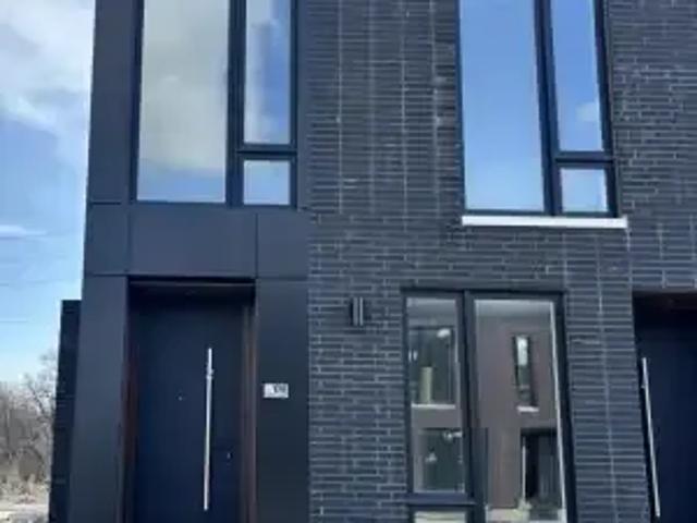 2 Bedroom Townhouse St. Catharines ON LS101016791