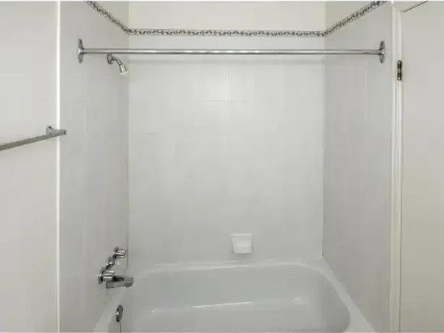 2 Bedroom Townhouse Surrey BC 103091718