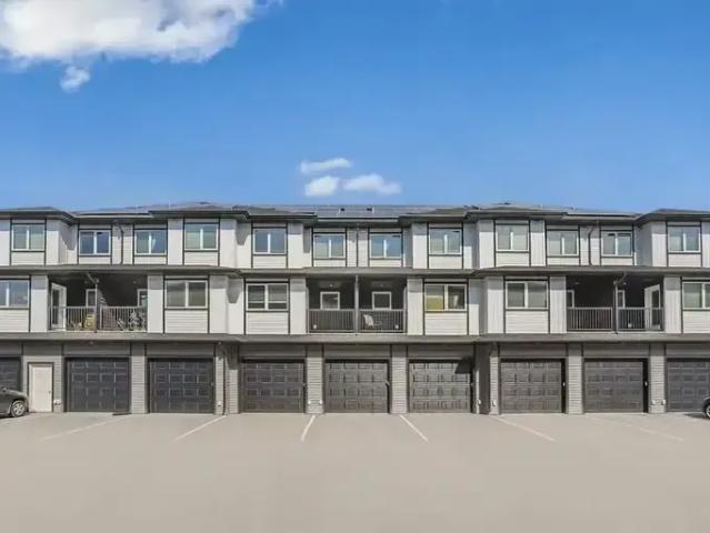 2 Bedroom Townhouse Saskatoon SK 92569827