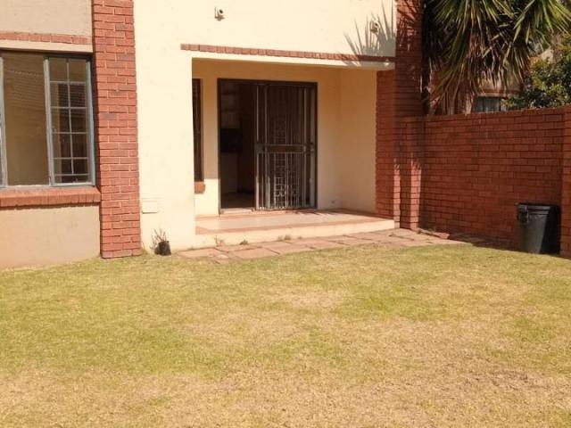2 Bedroom townhouse sectional to rent in Mooikloof Ridge, Pretoria