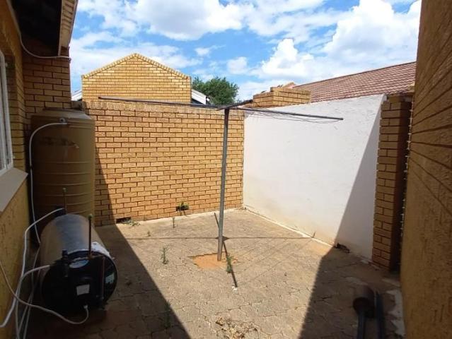 2 Bedroom townhouse sectional for sale in Brandfort