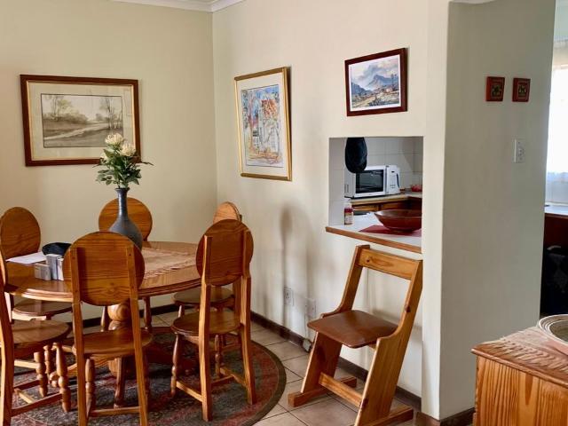 2 Bedroom townhouse sectional for sale in Die Hoewes, Centurion