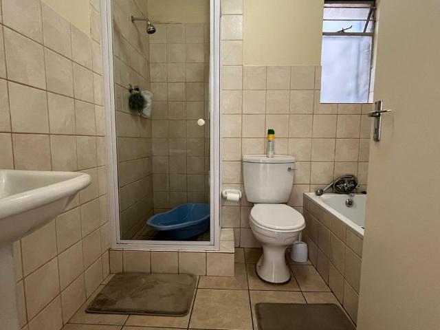 2 Bedroom townhouse sectional for sale in Fauna, Bloemfontein