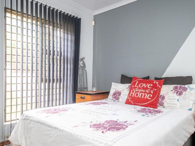 2 Bedroom townhouse sectional for sale in Fourways, Sandton