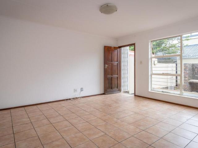 2 Bedroom townhouse sectional for sale in Fourways, Sandton