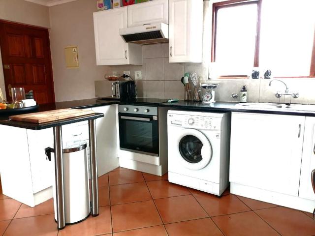 2 Bedroom townhouse sectional for sale in Lyme Park, Sandton