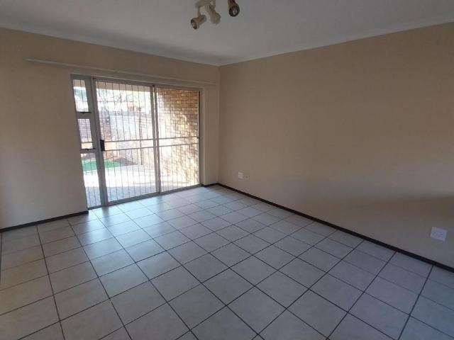 2 Bedroom townhouse sectional for sale in Pierre Van Ryneveld, Centurion