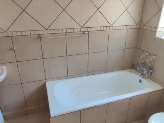 2 Bedroom townhouse sectional for sale in Songloed, Klerksdorp