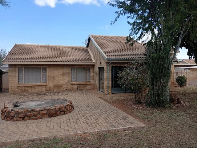 2 Bedroom Townhouse To Let in Bela Bela