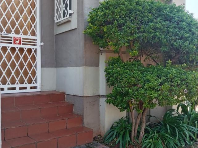 2 Bedroom Townhouse To Rent in Brummeria