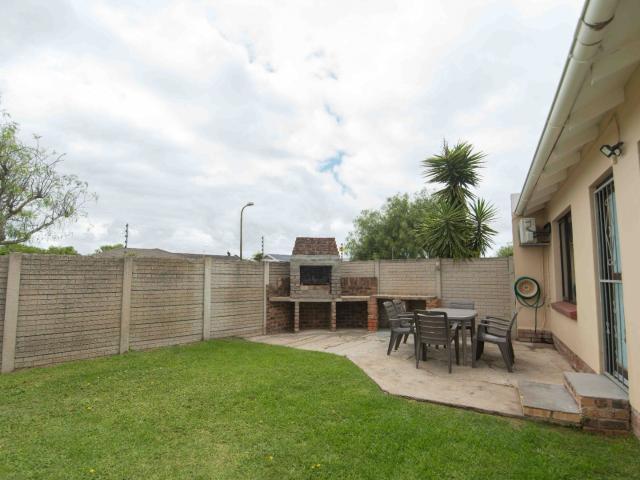2 Bedroom Townhouse To Rent in Brentwood Park