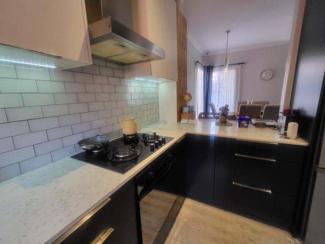 2 Bedroom Townhouse To Rent in Brooklyn
