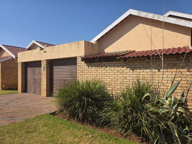 2 Bedroom Townhouse to Rent in Doringkruin
