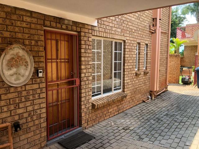 2 Bedroom Townhouse to rent in Faerie Glen