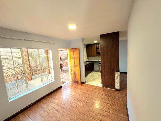 2 Bedroom Townhouse To Rent in Faerie Glen