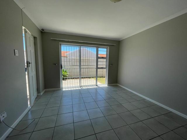 2 Bedroom Townhouse To Rent in Fairview