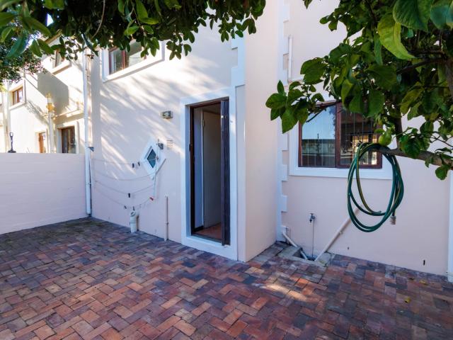 2 Bedroom Townhouse To Rent in Heritage Park