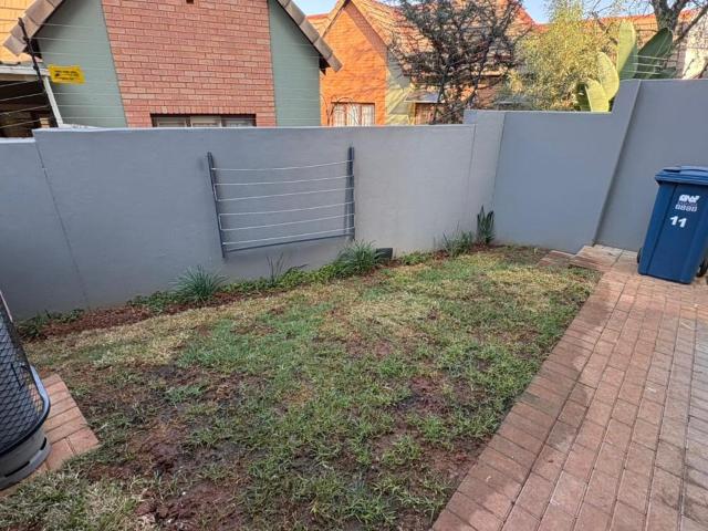 2 Bedroom Townhouse To Rent in Olympus AH