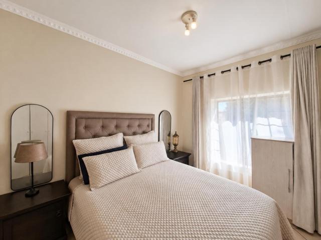 2 Bedroom Townhouse To Rent in Mooikloof Ridge