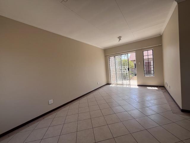 2 Bedroom Townhouse To Rent in Mooikloof Ridge