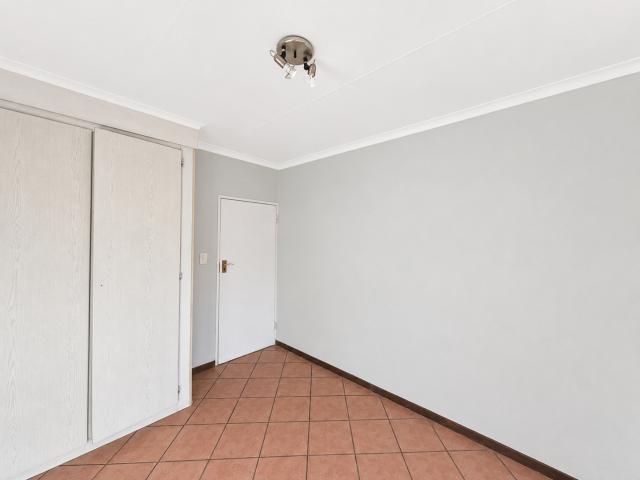 2 Bedroom Townhouse To Rent in Mooikloof Ridge
