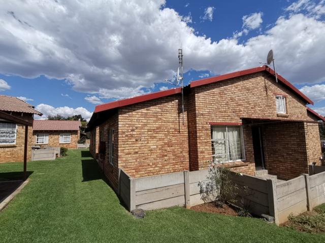 2 Bedroom Townhouse To Rent in Mindalore