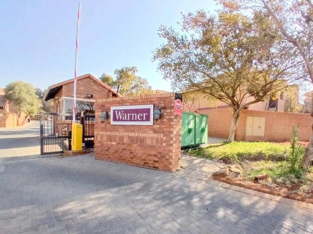 2 Bedroom Townhouse to Rent in Silver Lakes