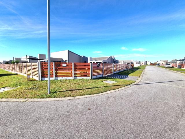 2 Bedroom Townhouse To Rent in Parsonsvlei