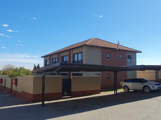 2 Bedroom Townhouse To Rent in Pretoriuspark