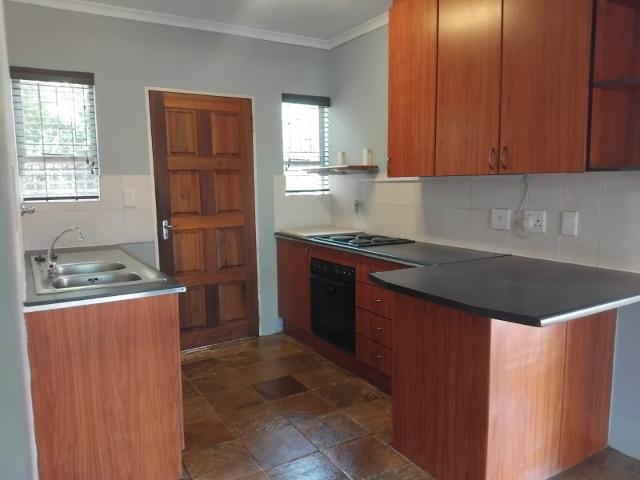 2 Bedroom Townhouse To Rent in Wilgeheuwel