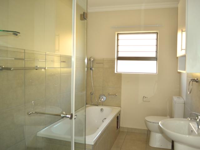 2 Bedroom Townhouse To Rent in The Wilds