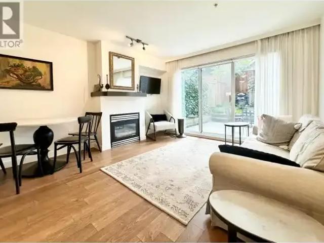 2 Bedroom Townhouse Vancouver BC 102578913