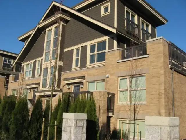 2 Bedroom Townhouse Vancouver BC LS101878447
