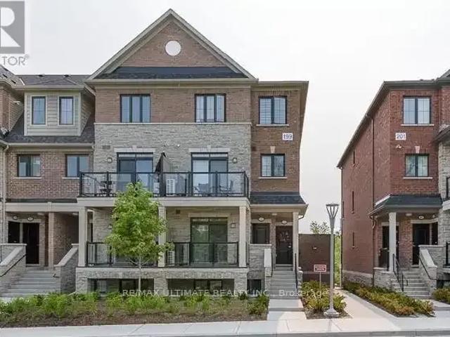 2 Bedroom Townhouse Vaughan ON 105004778