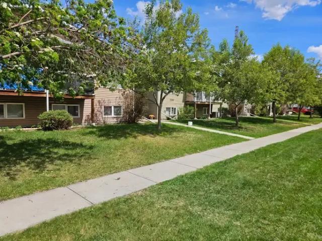 2 Bedroom Townhouse Vegreville AB 101877090