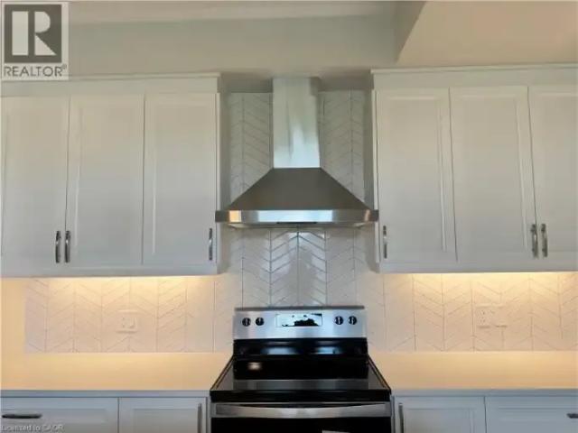 2 Bedroom Townhouse Waterloo ON 104292276