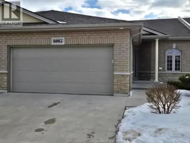 2 Bedroom Townhouse Windsor ON 101878125