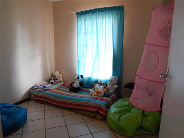 2 Bedroom top unit in Mooikloof Ridge